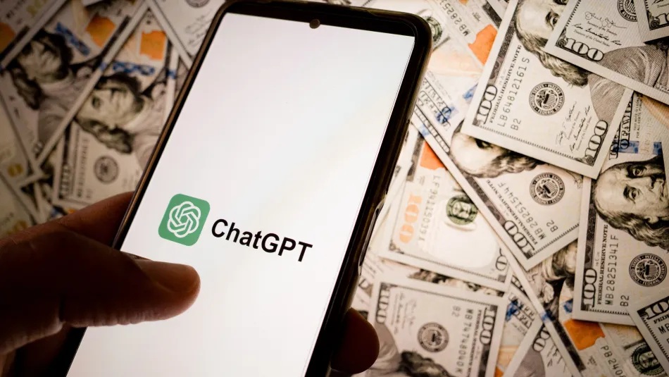 تشات جي بي تي (غيتي)تحدث إلى تشات جي بي تي كما لو كنت تتحدث مع زميل في العمل أو مع عضو في الفريق (Getty)