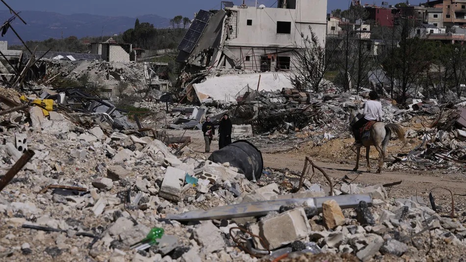 أول بيت يُعاد إعمارُه في المنطقة الحدودية بعد الدمار شبه الكامل (المدن)