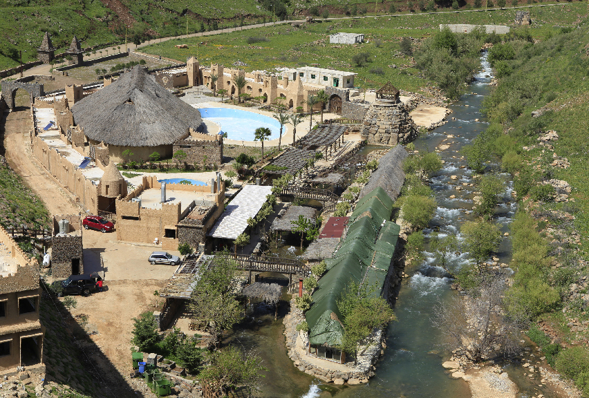 يقول وزير خارجية لبنان السابق عدنان منصور في ما يتعلق بالوزاني والحاصباني لبنان يستخدم أقل من حقه بكثير (اندبندنت عربية)​​​​​​​