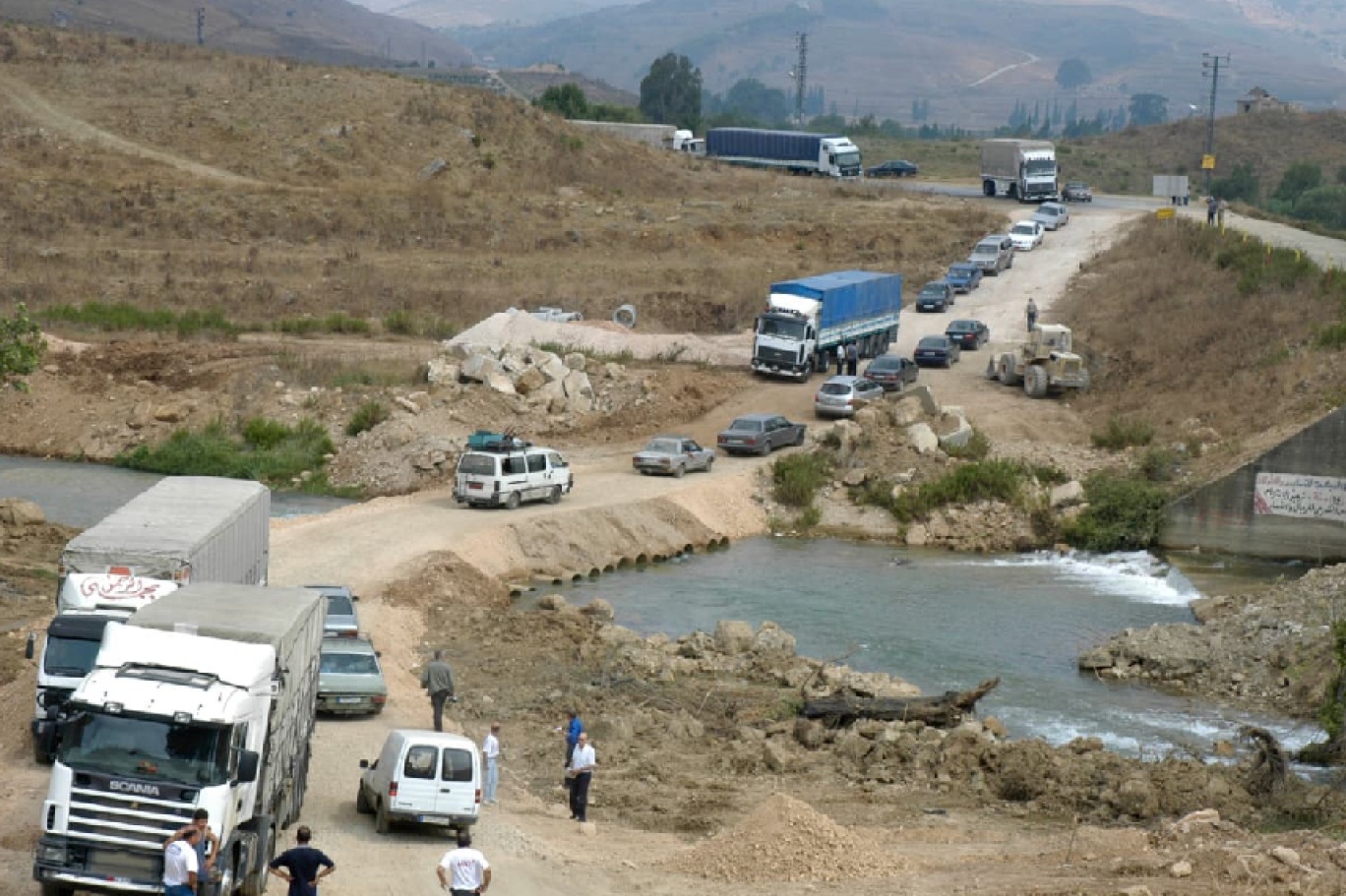 إسرائيل تقوم بـ حرب جسور حنوباً (اندبندنت عربية)