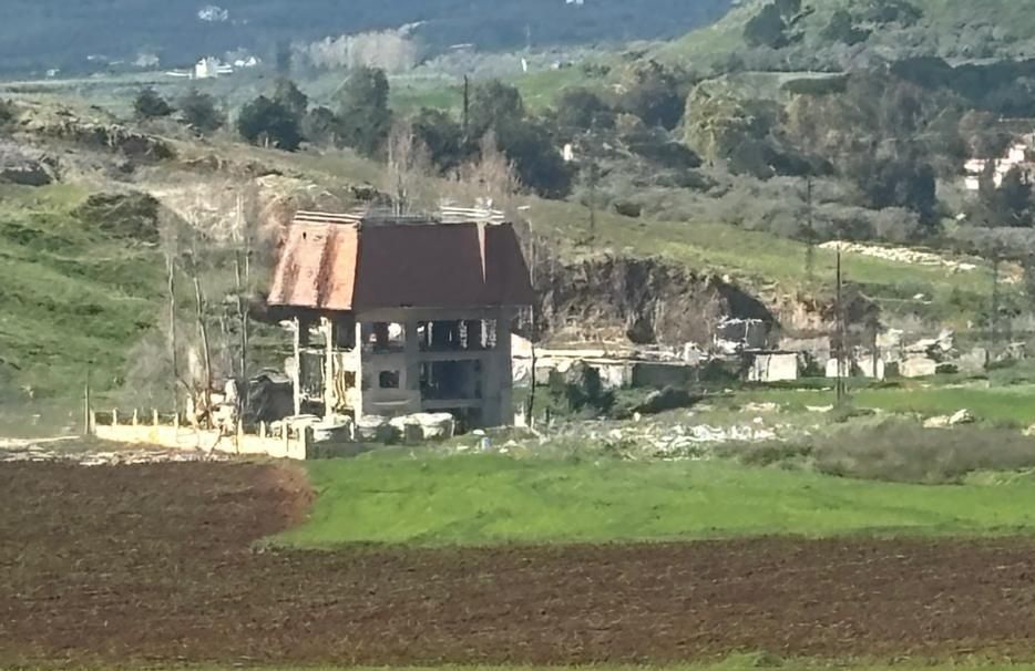 محطة مياه مرج الخوخ بعد قصفها من قبل العدو الإسرائيلي مساء أمس 