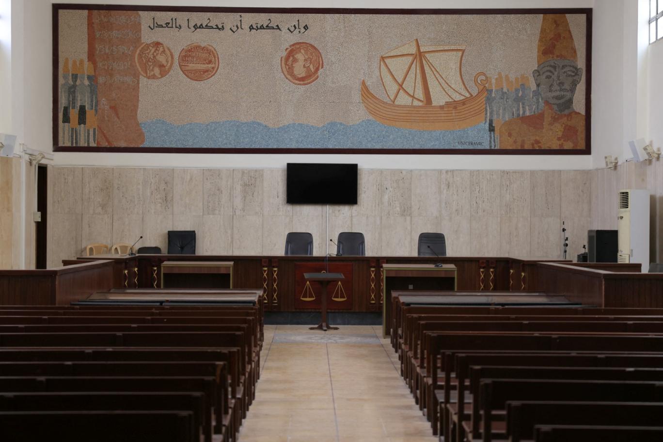 41 عاماً في خدمة العدالة.. القاضية إلهام عبدالله تُحال على التقاعد