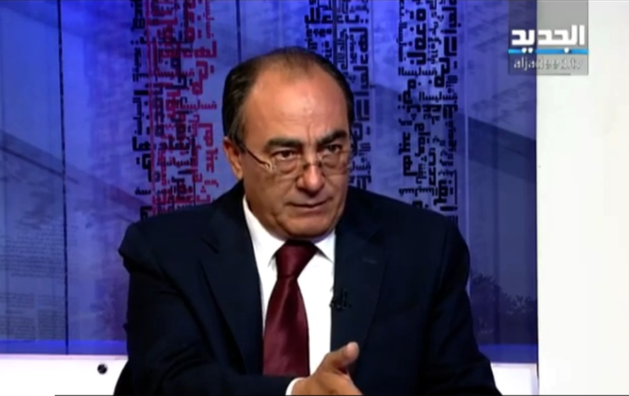 الأستاذ يونس عودة