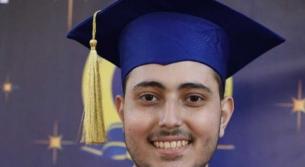 مصطفى حجازي.. رغم اصابته بالسرطان، نجح بامتحان الثانوية العامة بتقدير جيد