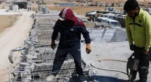 رويترز: سوريون يخشون على مصيرهم في لبنان