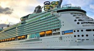 نهاية مأساوية لرضيعة في سفينة سياحية ضخمة