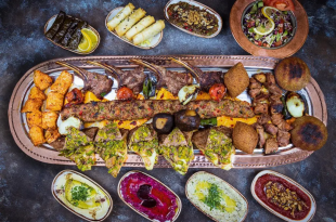 حملة تشويه طالت مطاعم عريقة في منطقة النبطية