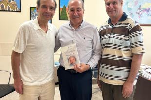 لقاء تكريمي لفكر الدكتور حسن صعب: النائب الأول لرئيس الجامعة الأميركية تسلم كتاب ”حسن صعب مفكر الإنماء“