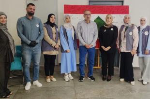 تسليم مساعدات للمسنين في قرى وبلدات النبطية مقدمة من  UNHCR