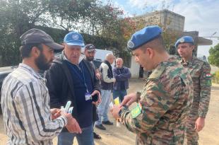 الكتيبة الهندية ووزارة الزراعة اللبنانية تعزّزان الجهود المشتركة للوقاية من الحمى القلاعية في بلدتي الماري وحلتا