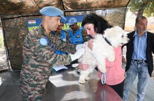 الكتيبة الهندية تنظّم حملة تلقيح للحيوانات الأليفة في سوق الخان بمناسبة اليوم العالمي للطبيب البيطري