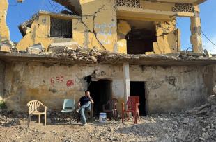 القرى الأمامية: معارك انتخابية فوق ركام العدوان