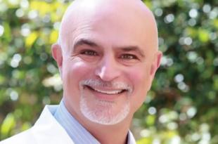 الدكتور علي طاهر نحو العالمية مجدداً