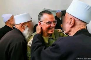 صور متداوَلة - أدرعي يزور مجتمعات درزية في سوريا ويلتقي مشايخها