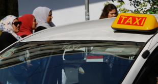 300 ألف ليرة تعرفة السرفيس بعد الزيادة على البنزين: فوضى تسعير ومعاناة الركاب في لبنان